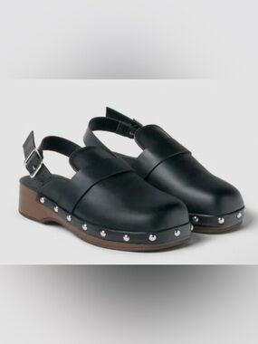 NWOT ZARA  STUDDED BUCKLED CLOGS